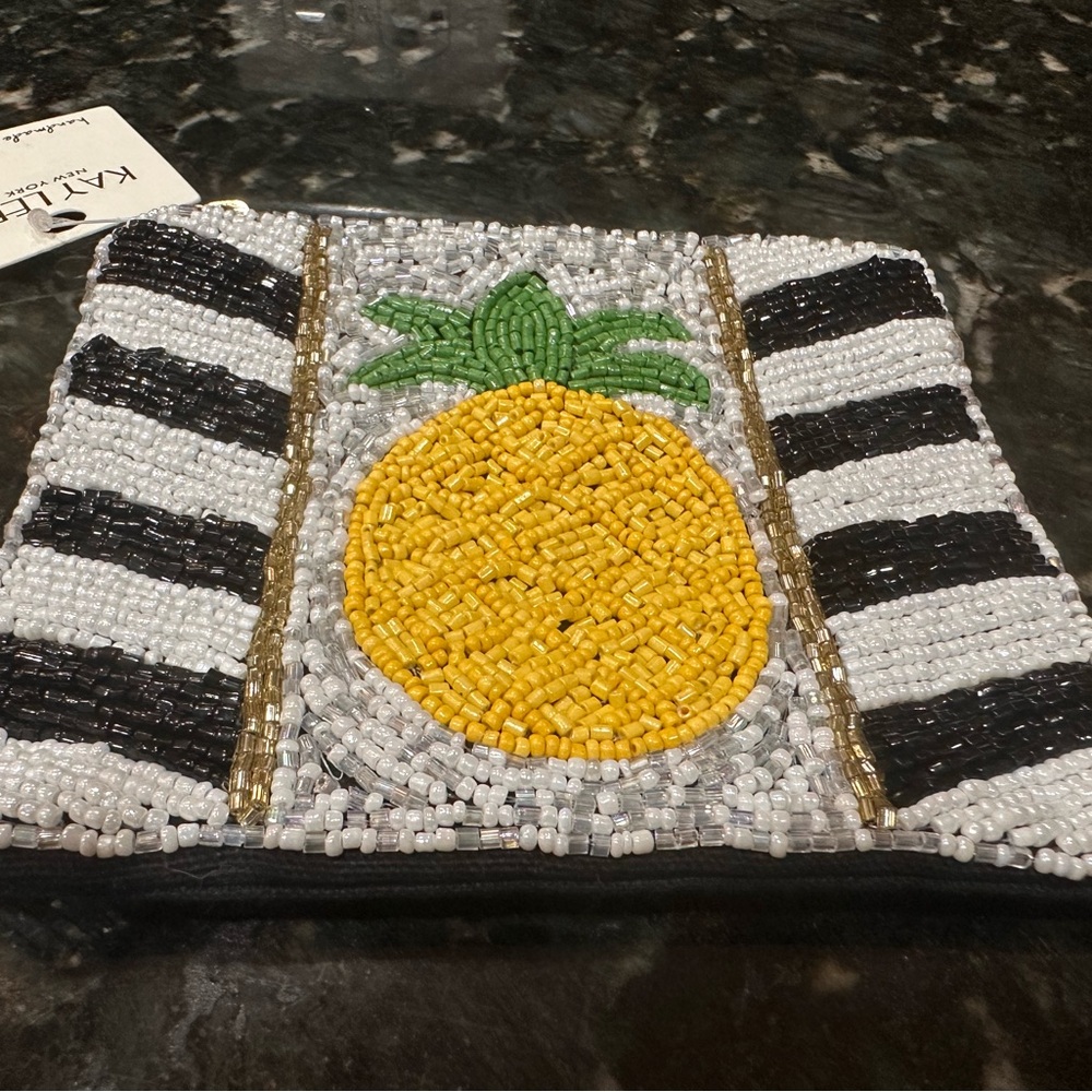 NWT Kay Lee New York Pineapple Beaded Zipper Pouch 🍍